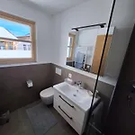 Chalet10 *